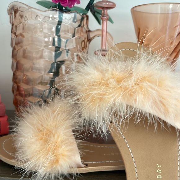 CHINESE LAUNDRY pink faux feather ZOEY MARAB SANDAL gold detail heel Sz 8.5 - Picture 10 of 14